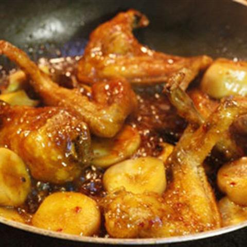 Cách làm cánh gà rim nấm