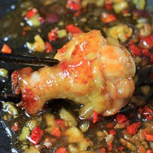 Cách làm cánh gà sốt mơ gừng