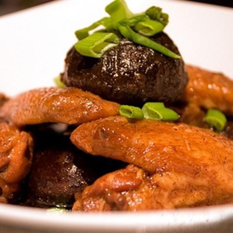 Cách làm cánh gà sốt nấm đông cô