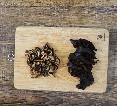 Cánh gà sốt trứng muối thơm bùi, lạ miệng, càng ăn càng mê