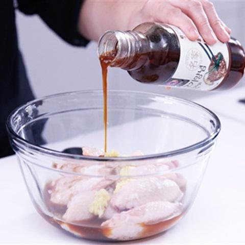 Cách làm cánh gà sốt tương ớt