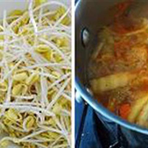 Cách làm canh giá đỗ kim chi