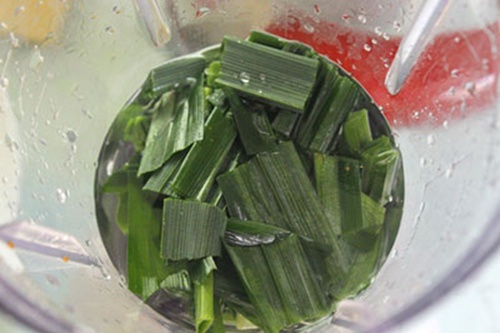 Canh giá đỗ thịt bò cay đơn giản mà bổ dưỡng