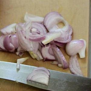 Cách làm canh hến nấu cà chua