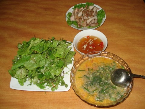 Canh hến nấu chua
