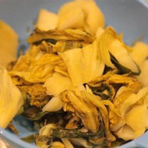 Cách làm canh hến nấu dưa cải chua