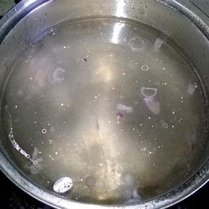 Cách làm canh hoa thiên lý nấu thịt bò