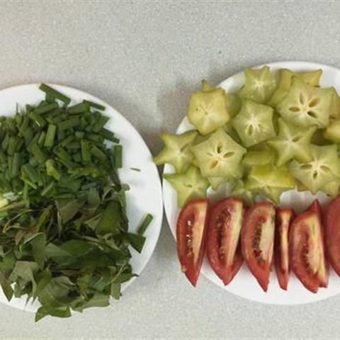 Cach làm canh khế chua nấu thịt bò