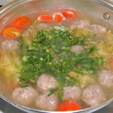 Cach làm canh khế chua nấu thịt bò