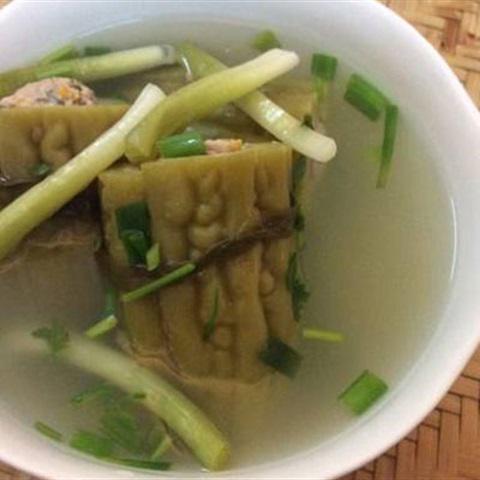 Cách làm canh khổ qua cá thác lác