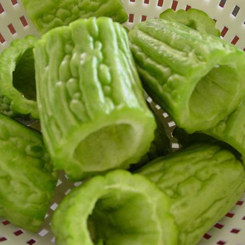 Cách làm canh khổ qua dồn thịt