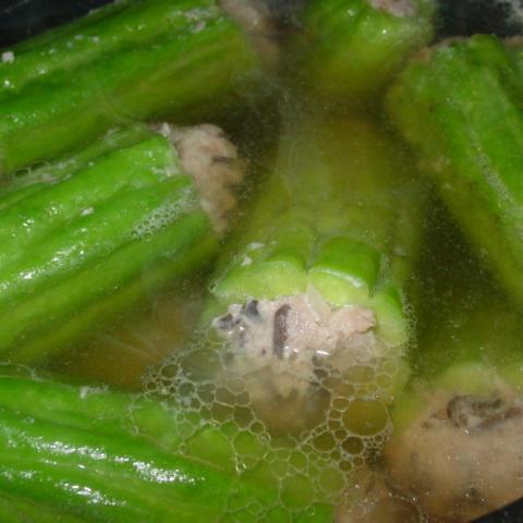 Cách làm canh khổ qua dồn thịt