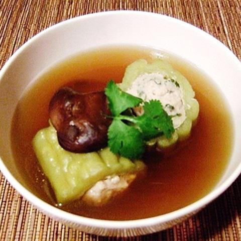 Cách làm canh khổ qua nhồi thịt gà