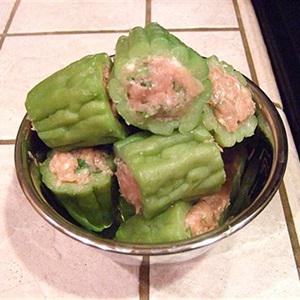 Cách làm canh khổ qua nhồi thịt gà