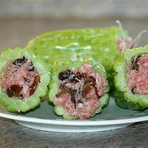 Cách làm canh khổ qua nhồi tôm thịt