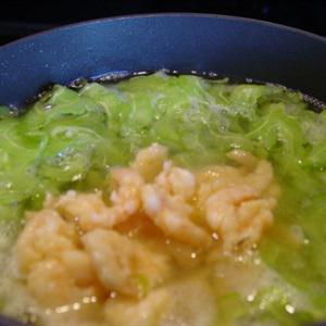 Cách làm canh khổ qua tôm