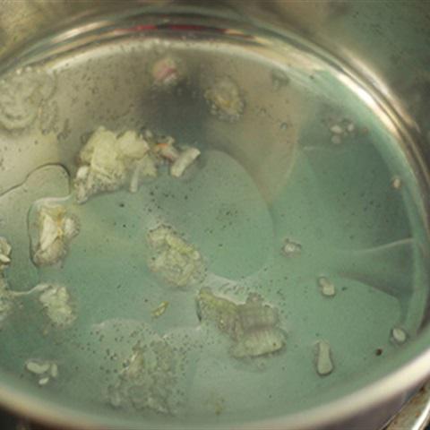 Cách làm canh khổ qua vải thiều