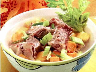 Canh khoai lang nấu sườn