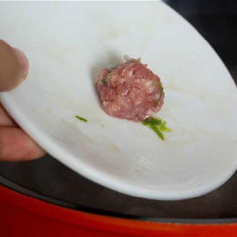 Cách làm canh khoai mỡ nấu thịt viên