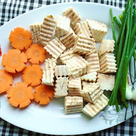 Cách làm canh khoai nấu thịt viên