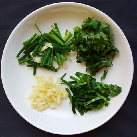 Cách làm canh khoai từ nấu sườn