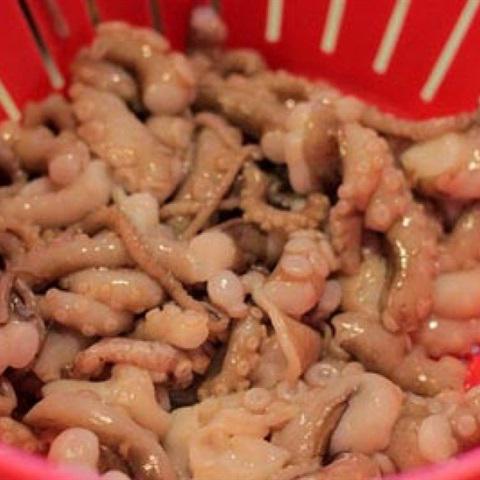 Cách làm canh kim chi bạch tuộc