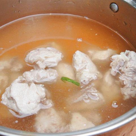 Cách làm canh kim chi củ cải nấu sườn