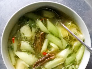 Canh lươn nấu bạc hà lạ mà ngon
