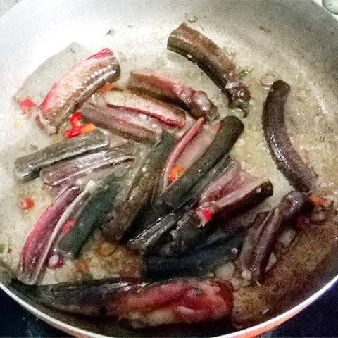 Cách làm canh lươn nấu bạc hà