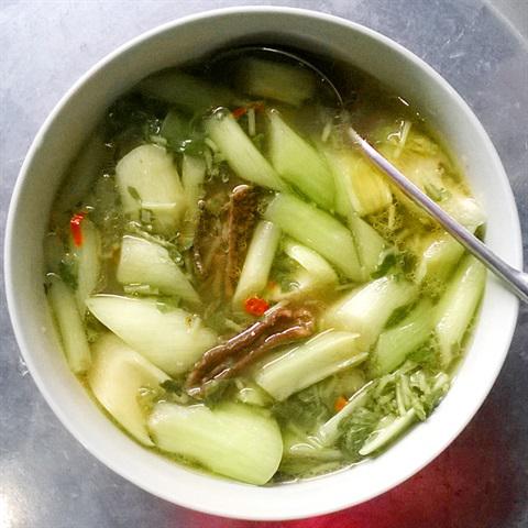 Cách làm canh lươn nấu bạc hà