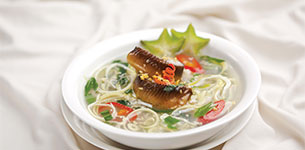 Canh lươn nấu bắp chuối hột