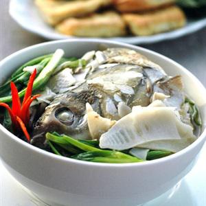 Cách làm canh măng chua nấu cá