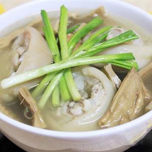 Cách làm canh măng giò heo