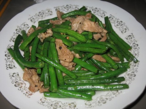 Canh măng hầm xương heo