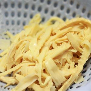 Cách làm canh măng nấu ngao