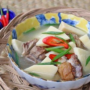 Cách làm canh măng tươi giò heo