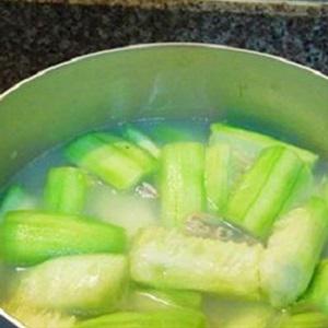 Cách làm canh mướp nấu hến