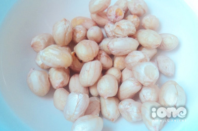 Canh mướp nấu lạc thơm ngon mà vẫn giảm cân