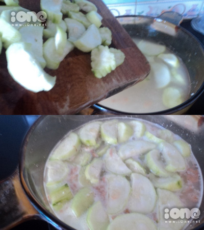 Canh mướp nấu lạc thơm ngon mà vẫn giảm cân