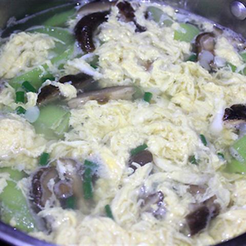 Cách làm canh mướp nấu nấm hương