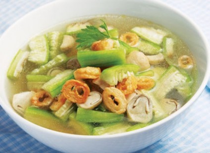 Canh mướp nấu nấm rơm