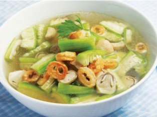 Canh mướp nấu nấm rơm