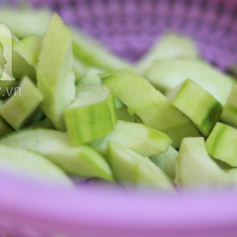 Cách làm canh mướp nấu nấm và tôm