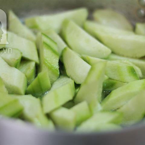 Cách làm canh mướp nấu nấm và tôm