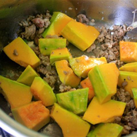 Cách làm canh nấm bào ngư nấu bí đỏ thịt băm