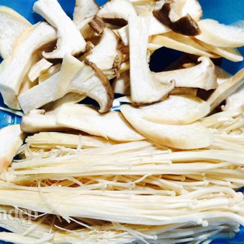 Cách làm canh nấm đậu hũ thịt viên