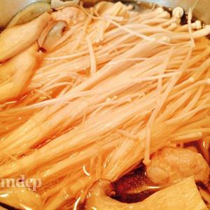 Cách làm canh nấm đậu hũ thịt viên