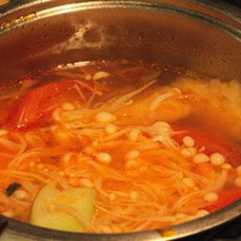 Cách làm canh nấm nấu chua