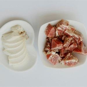 Cách làm canh nấm thịt bò