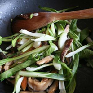 Cách làm canh nấm thịt gà